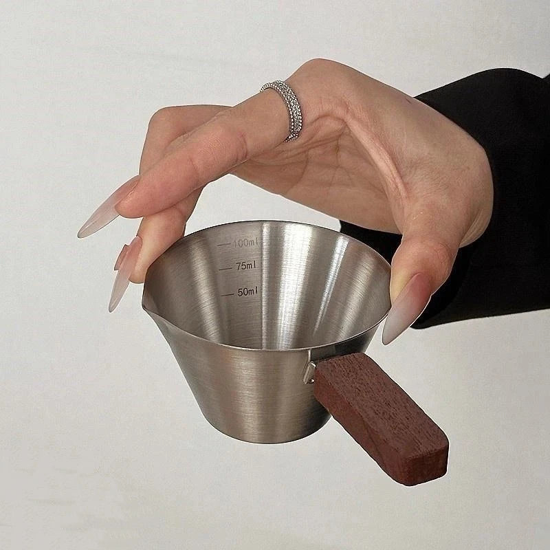 Stainless Steel Measuring Cup Wooden Handle Coffee Milk Pitcher Scale Vue B
