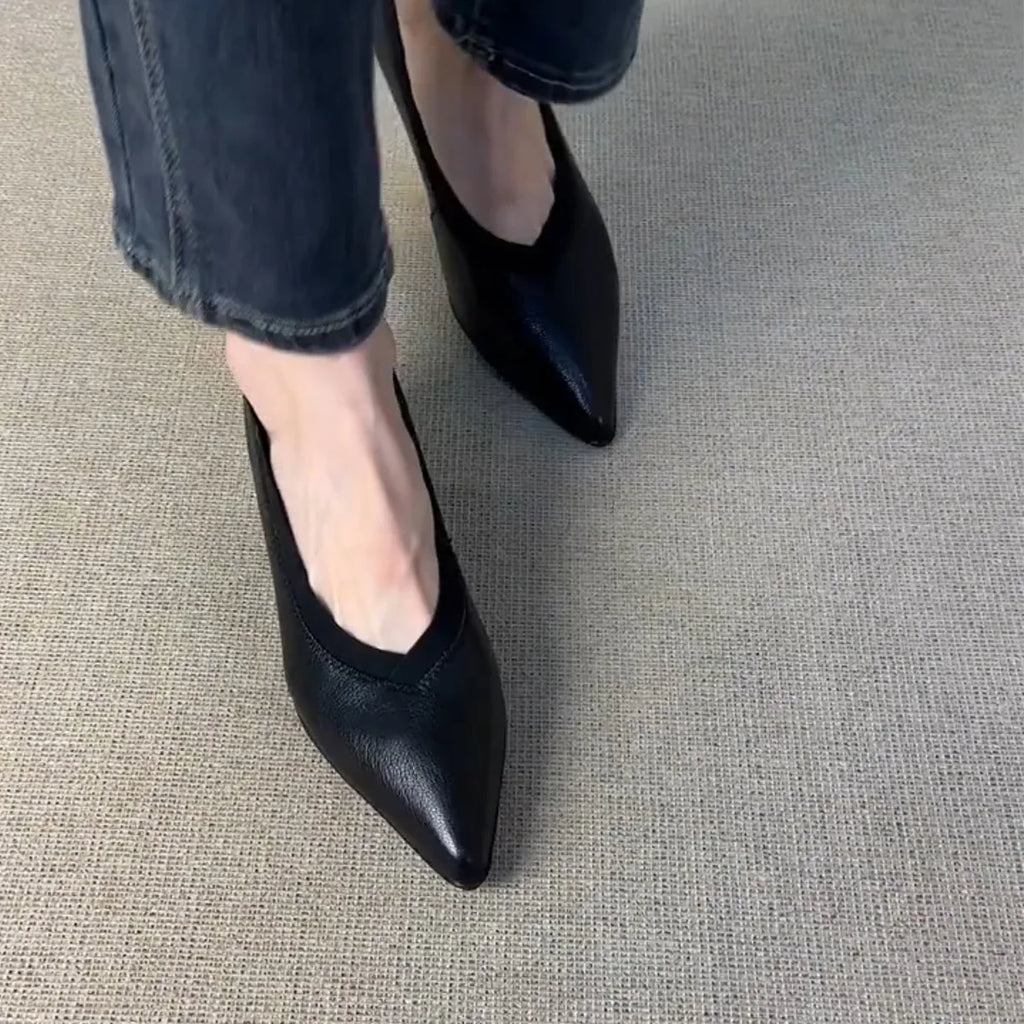 Women's French Retro Pointed Toe Spike Heel Pumps Spike Heel Pumps Vue