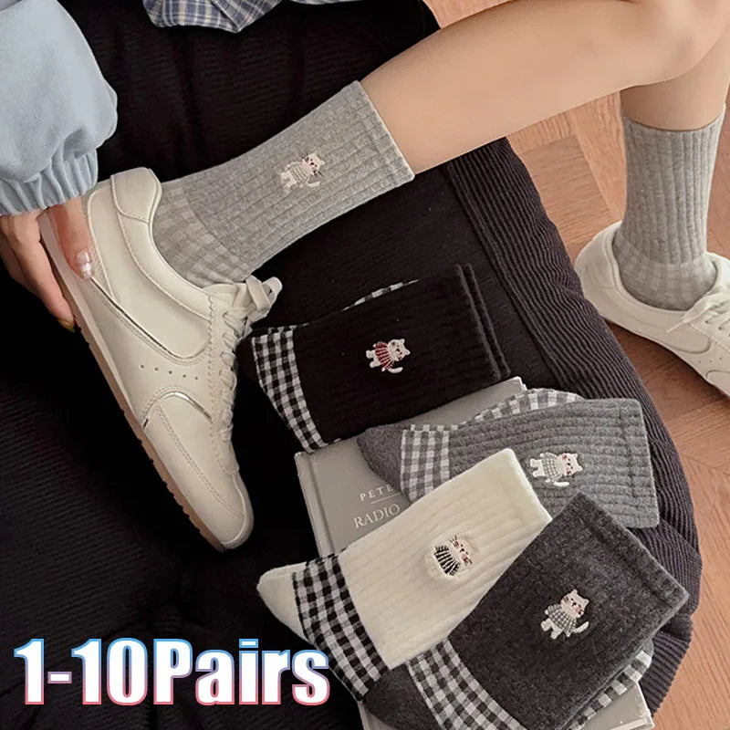 1-10Pairs Gray Plaid Cat Print Mid Calf Socks for Women Japanese Vintage Style Cotton Crew Socks School Daily Wear Spring Autumn Vue