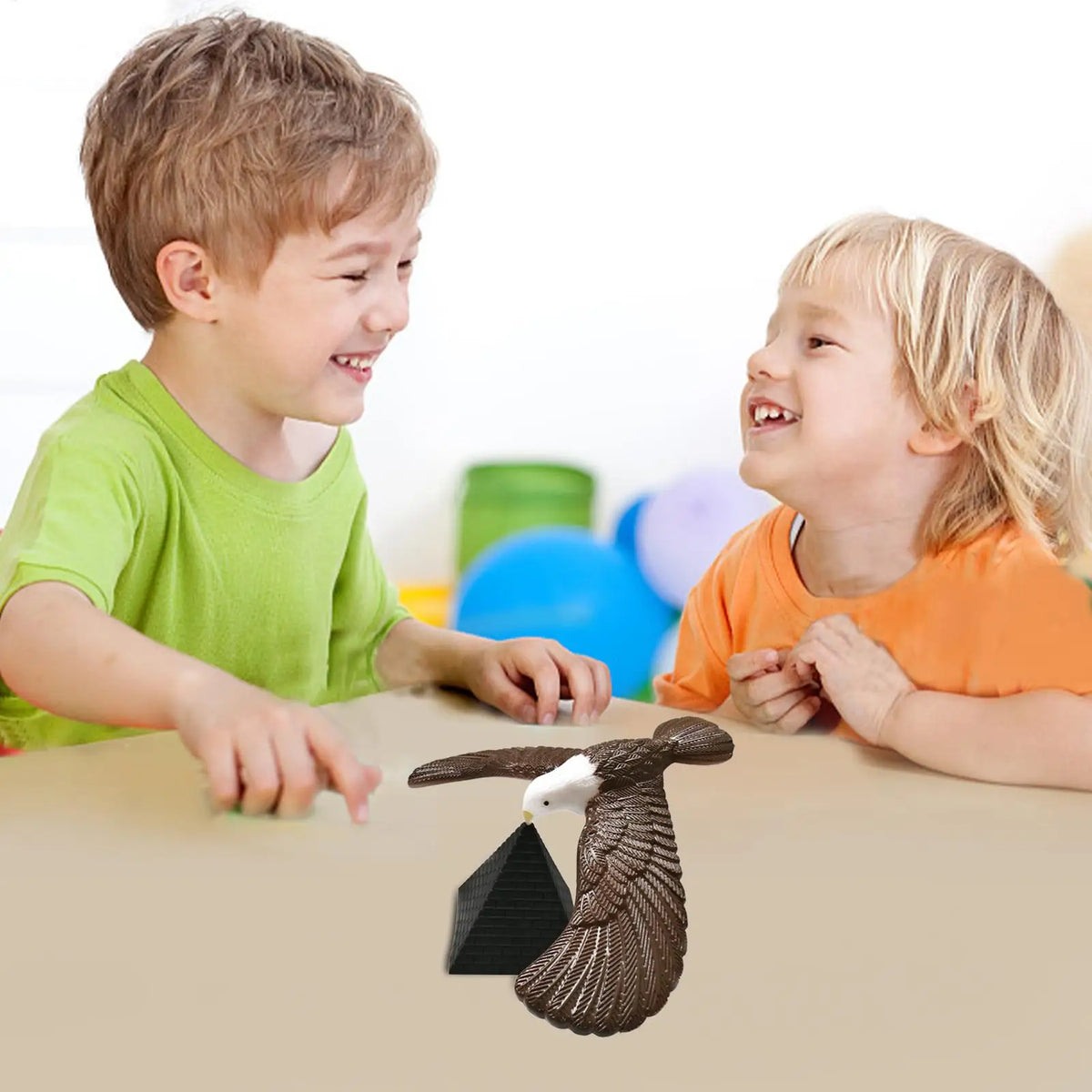 Balancing Eagle Bird Toy, Physics Gravity Science Desk Decor, Anti-Stress Finger Balance Game, Educational Gift for Kids Adults Vue