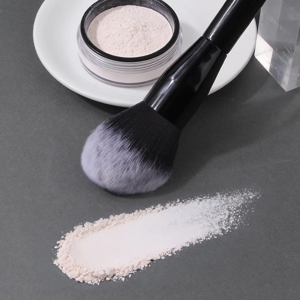 1PC Extra Large Flame Loose Powder Brush, Black Wooden Handle Blush Brush, Large Size Single Makeup Brush Premium Cosmetic Brush Vue