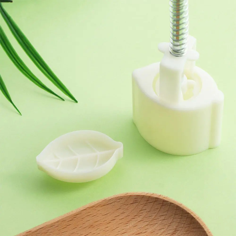 30g Oriental Leaf Shaped Hand Press 3D Baking Cookie Stamp Cutter Mooncake Mold Moon Cake Mould Ma'amoul Form Vue