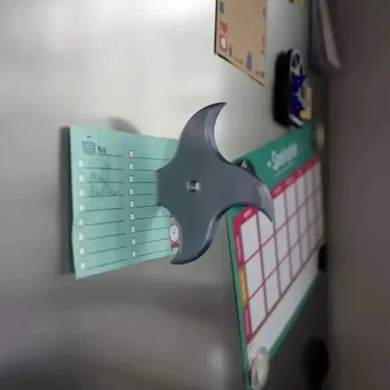 3D Knife & Axe Novelty Fridge Magnets – Fun Kitchen Decor Novelty Fridge Magnet Vue D