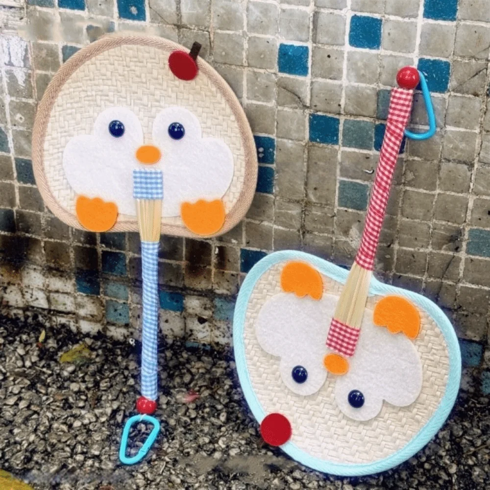 Compact Penguin Hand-Woven Fan Cartoon Cute Cattail Fan Lightweight Portable Hand Braided Fan School/Office Vue