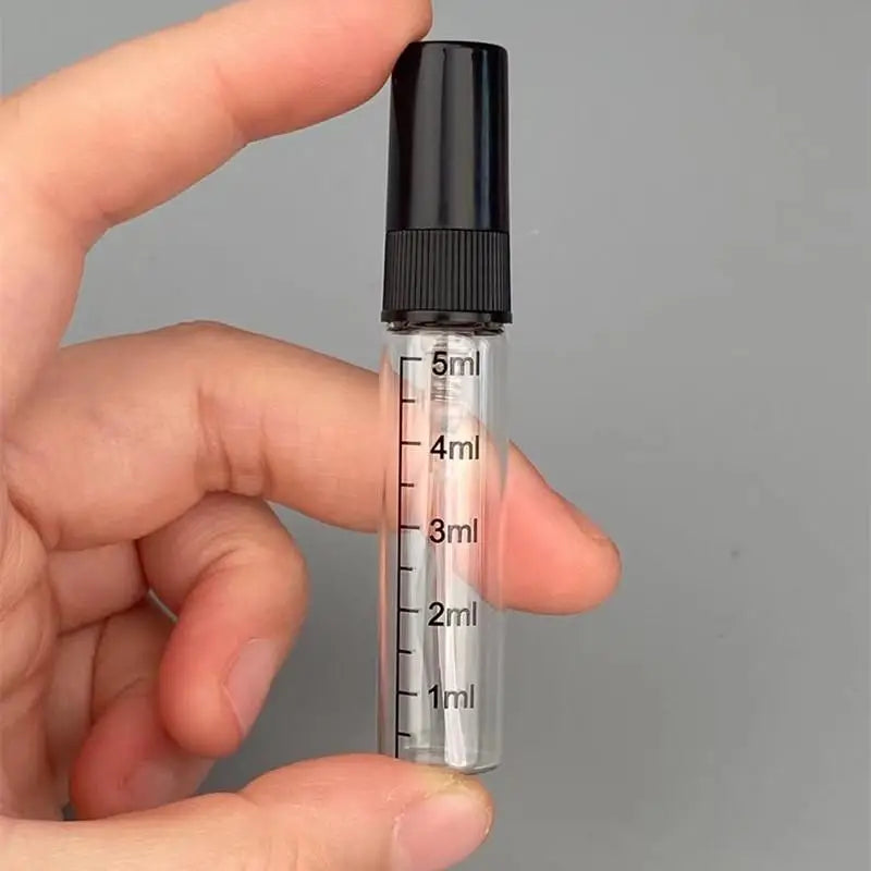 1 Pcs Mini Perfume Spray Atomizer Refillable Travel Bottle Compact Size for Scent Carry Reuse in Suitcase or Pocket Vue
