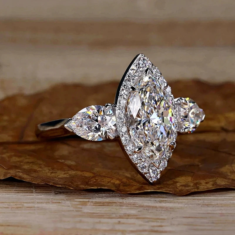 Huitan Marquise Cubic Zirconia Wedding Ring for Women – Silver CZ Wedding Ring Vue