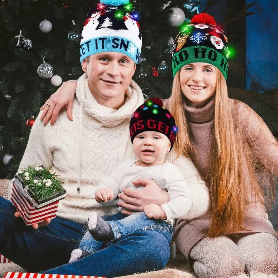 1-10PCS Christmas Novelty LED Knit Beanie with Cartoon Animal Pattern Warm Winter Hat Perfect for Party Holiday Gift Vue