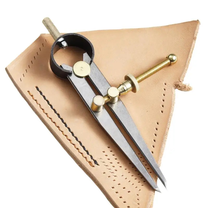 1 Piece Adjustable Compasses Gauges Leathercraft Line Marking Gauge Wing Divider Rotating Scratch Gauge Handcraft Leather Tool Vue