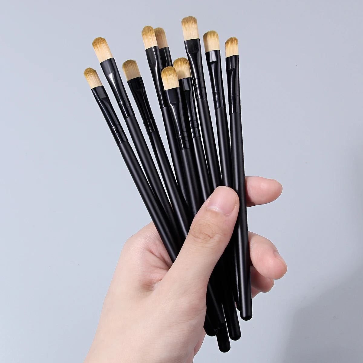 Hot Sale 10PCS Flat Eye Shadow Brushes, Black Handle Soft Bristle Eyeshadow Applicator Brushes for Beginner Eye Makeup Vue