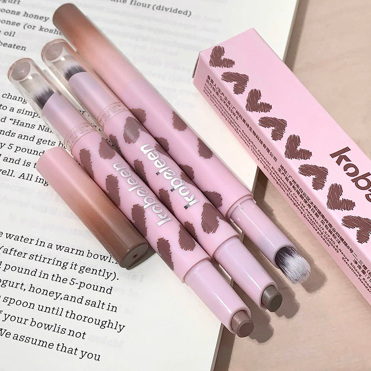 1pcs Gray 3D Contouring Shading Stick Stick with Brush Nose Shadow Natural Facial Makeup Contour Pencil for Enhanced Definition Vue