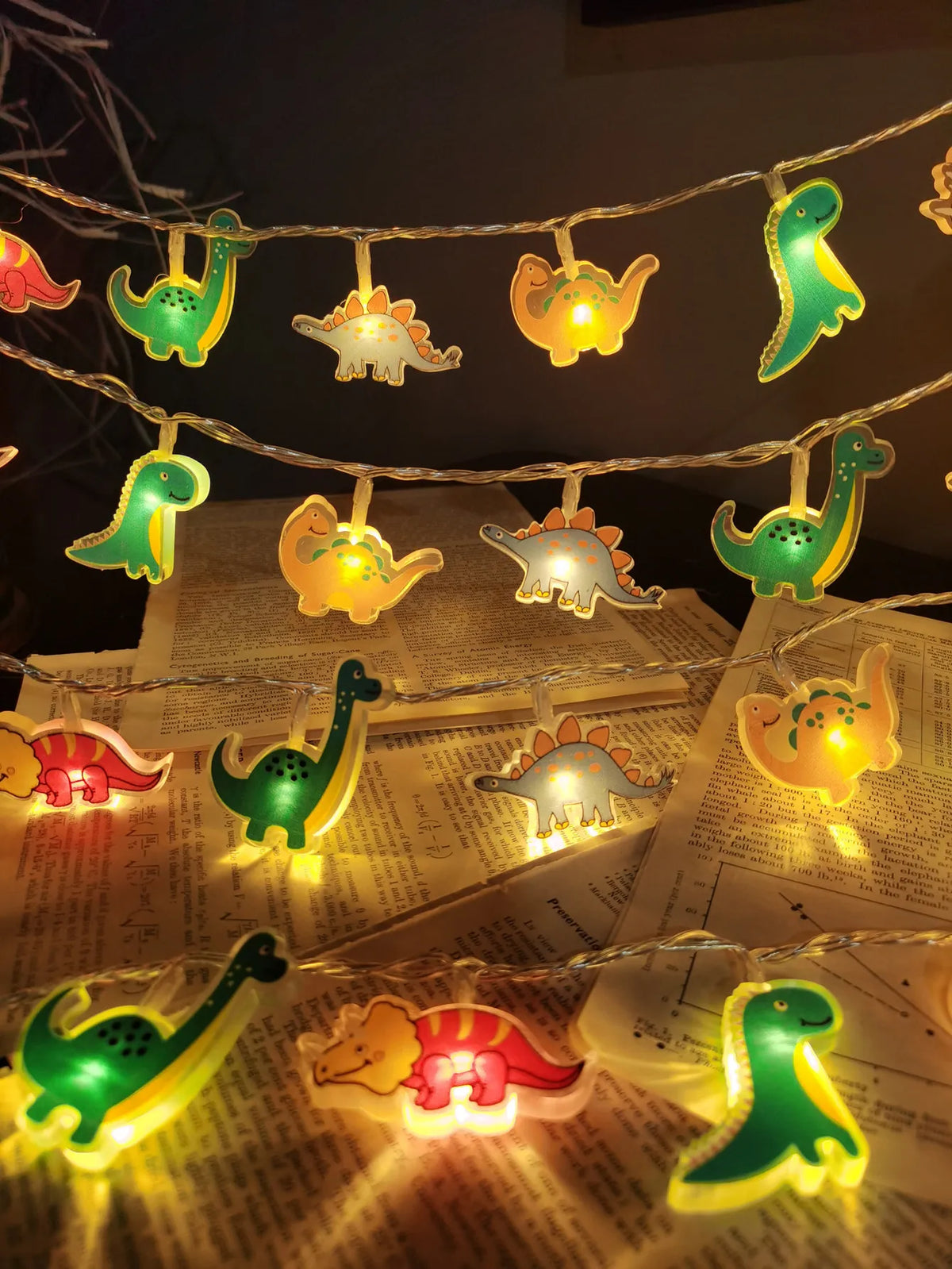 Cute Dinosaur Themed LED String Lights, Cartoon Dino Fairy Lights for Boys Girls Nursery Bedroom Birthday Party Decor Vue