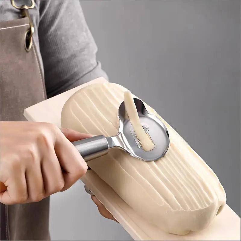 High-Performance Stainless Steel Noodle Cutter Reliable Slicing for Pasta Making Vue