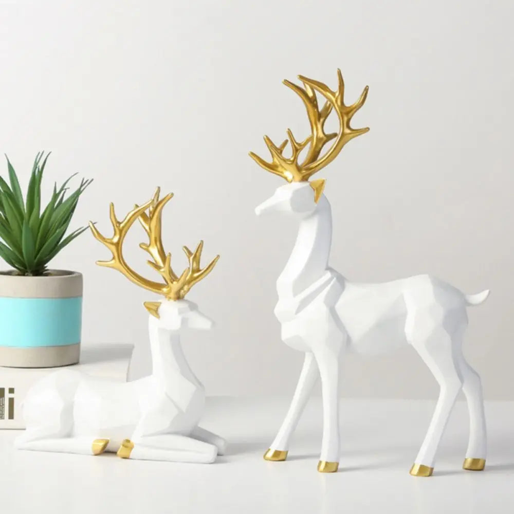 2Pcs Creative Deer Desktop Ornament Sitting/Standing Position Cute Christmas Deer Statue Durable Modern Elk Home Decor Vue