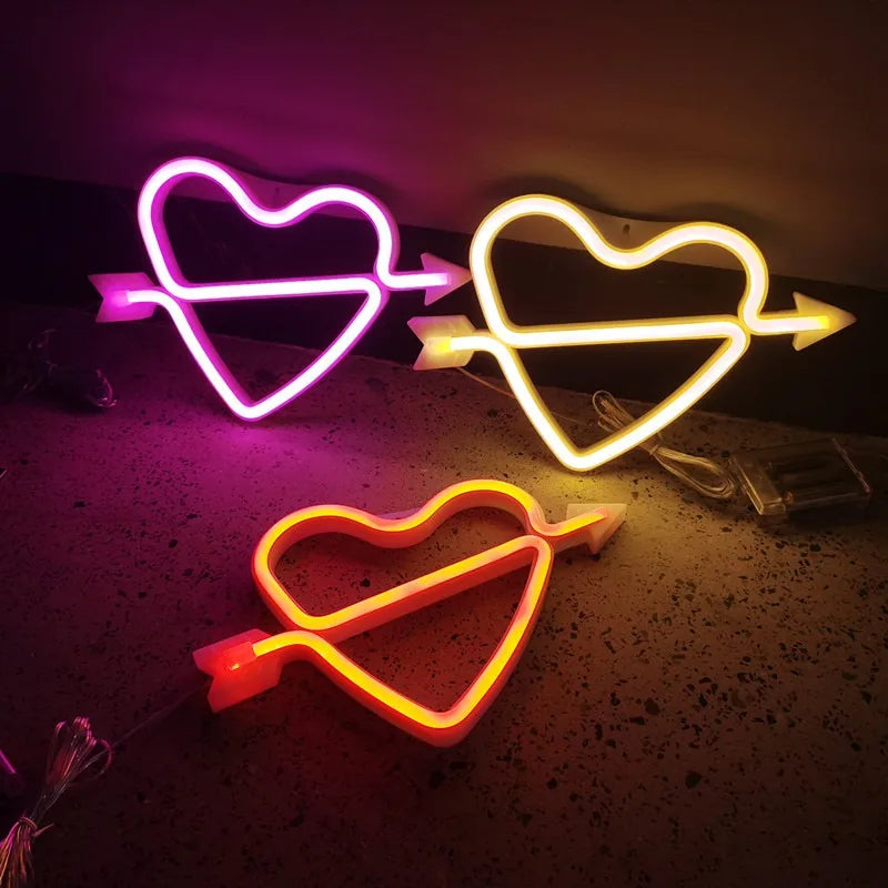 Cupid Arrow Heart Neon Light Sign LED Love Modeling Lamp Wall Decoration for Bedroom Shop Birthday Party Valentine's Day Gift Vue