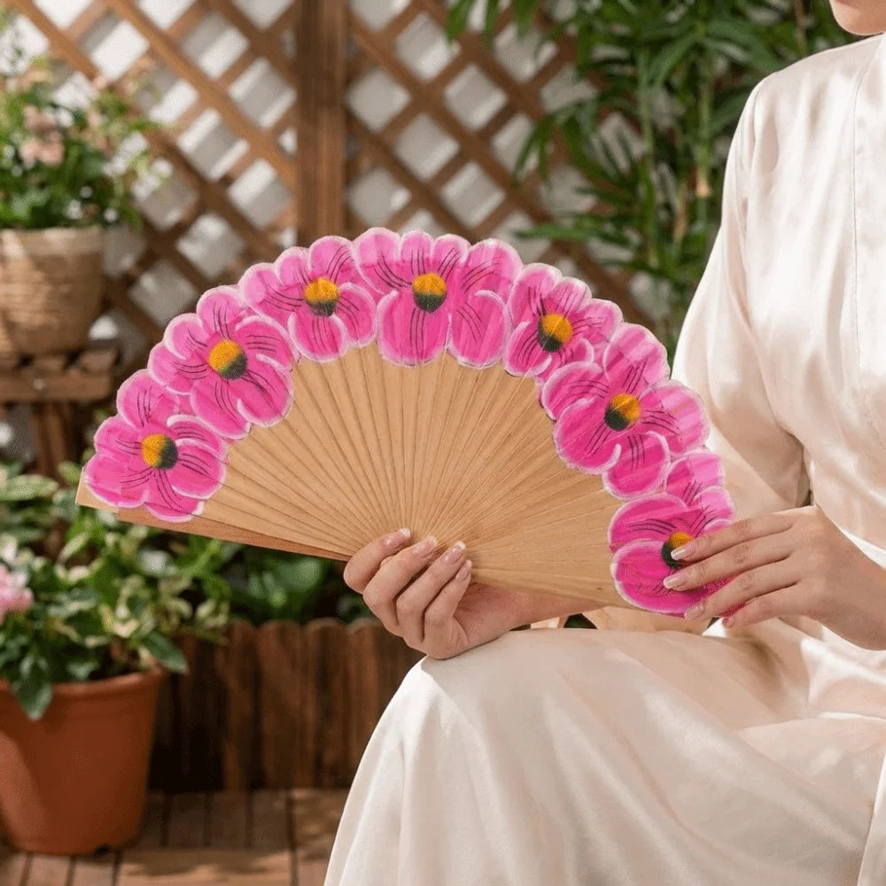 Wooden Folding Fan Hand-Painted Pattern Handmade Cheongsam Dance Fan Chinese Style Classic Handheld Fan Photography Prop Vue