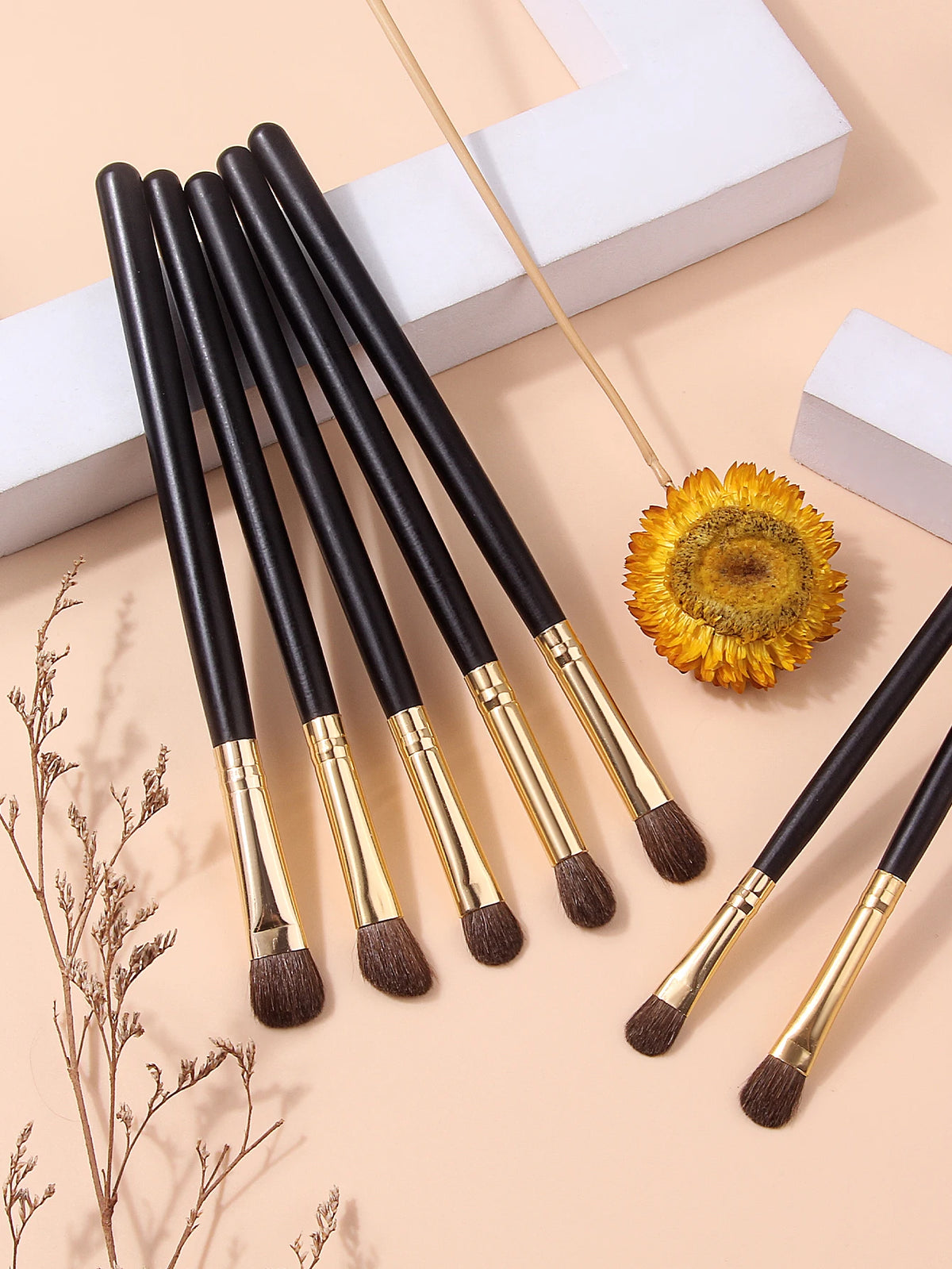 New 10Pcs Eyeshadow Makeup Brush Set, With Triangle Powder Puff & Makeup Sponge Beauty Tools Vue