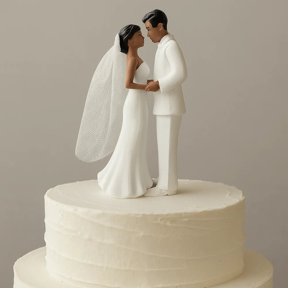 Anniversary Decoration Couple Wedding Cake Topper Elegant White/Black Cake Toppers Dolls PVC Creative Bride & Groom Figurines Vue