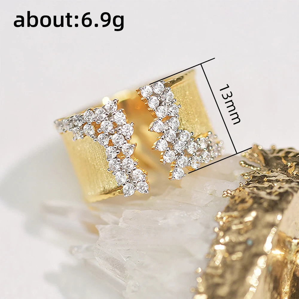 Huitan Women's Wide Gold CZ Stone Ring – Geometric Statement Fashion Statement Ring Vue