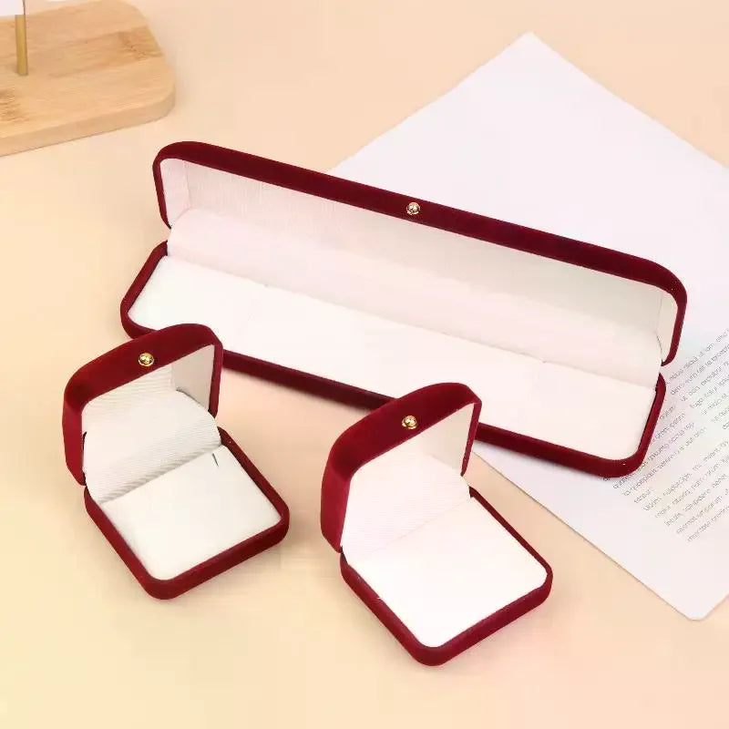 Flocking Gold Buckle Jewelry Box Pendant Ring Necklace Earring Bracelet Display Storage Box Luxury Feelings Packaging Box Vue