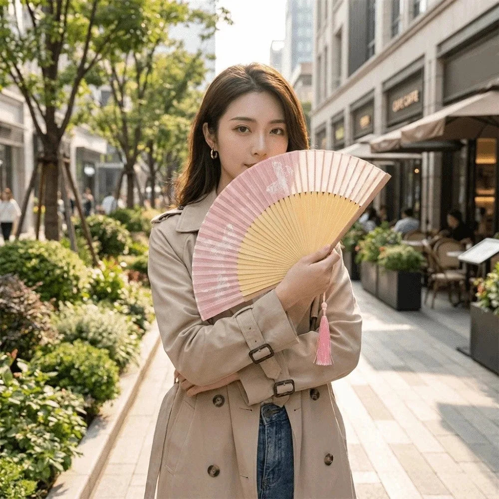 Lightweight Butterfly Pattern Folding Hand Fan Retro Delicate Dance Fan Portable Creative Decorative Fan Photography Vue