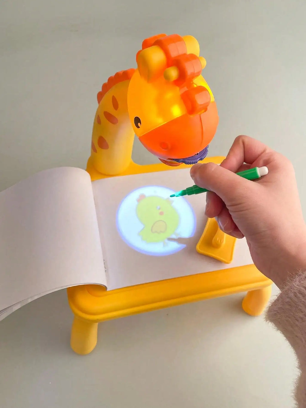 Projection Drawing Board, Painting Table, Educational Multifunctional DIY Writing Board Toys with 12 Watercolor Pens Vue