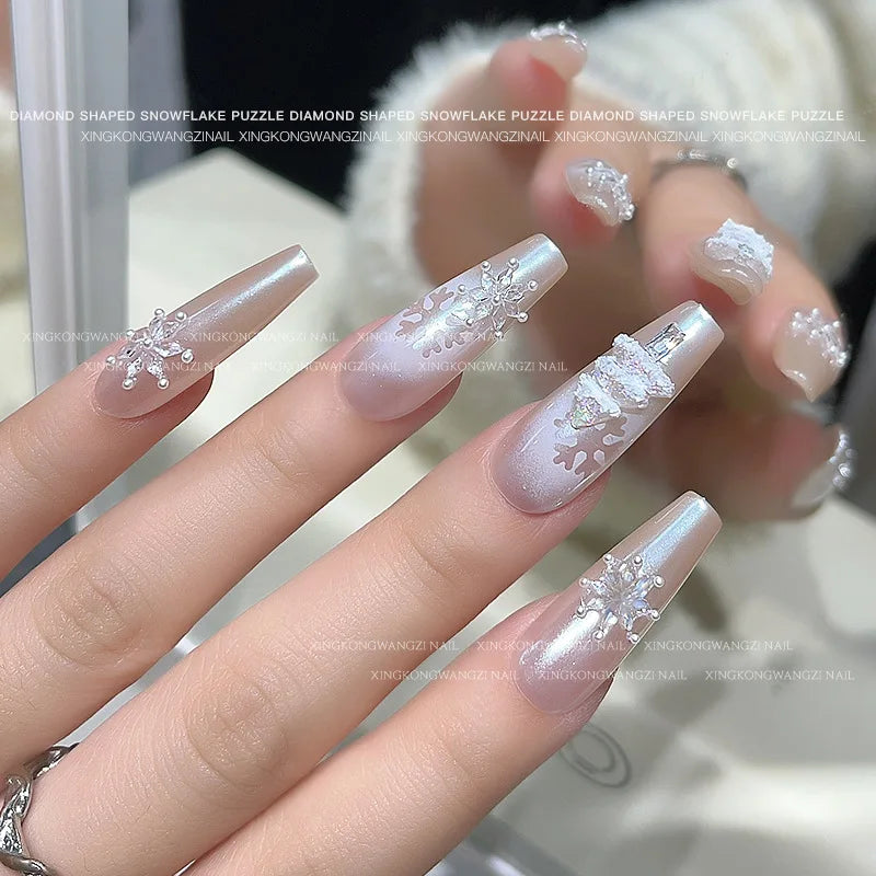 Snowflake Mini Diamond Nail Drill Flat Bottom Sparkling 1.5 * 3mm Premium Diamond Silver Christmas Nail Accessories Vue