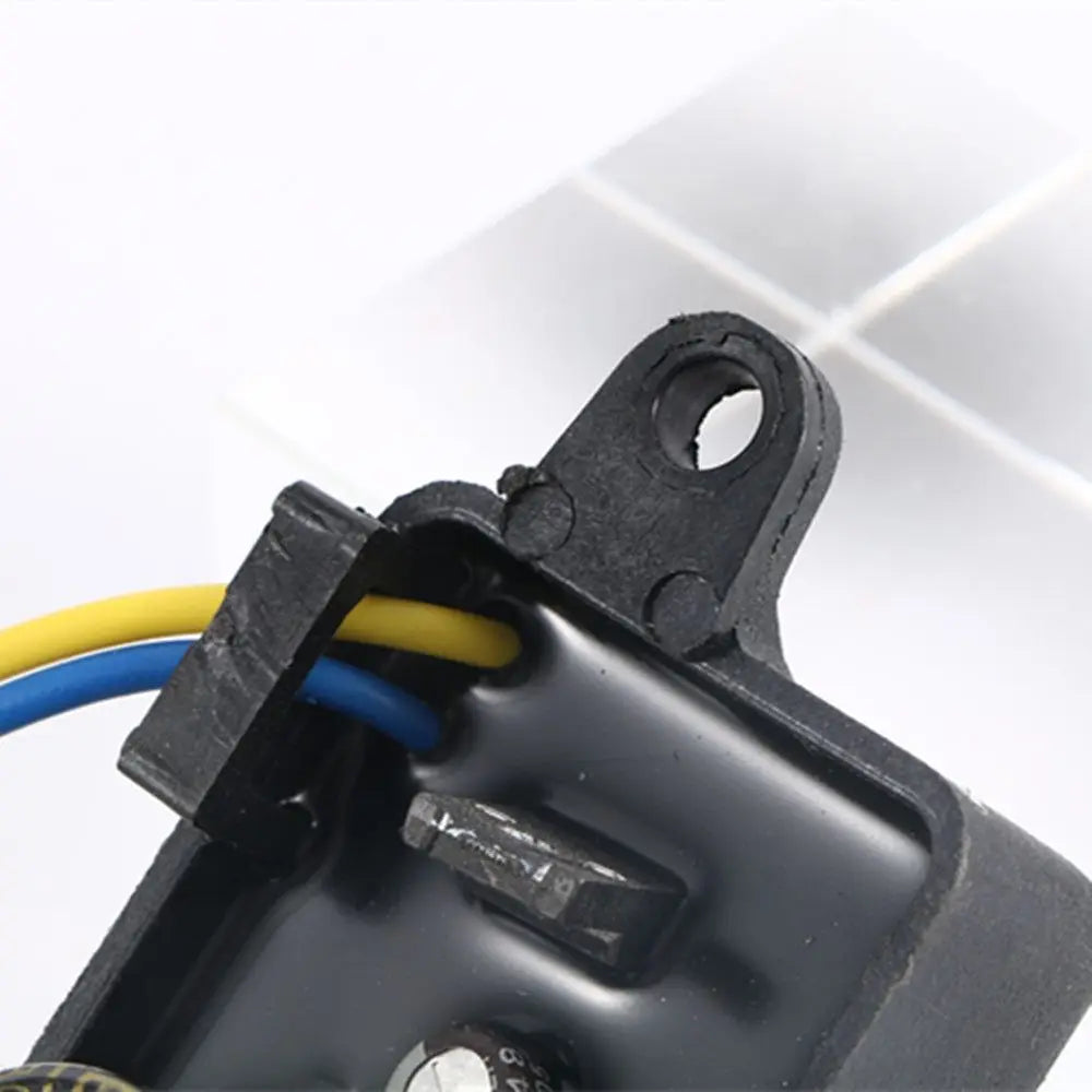 Practical Electric Start Automatic Generator Parts Voltage Regulator Rectifier Single Phase AVR 2KW-3KW Vue