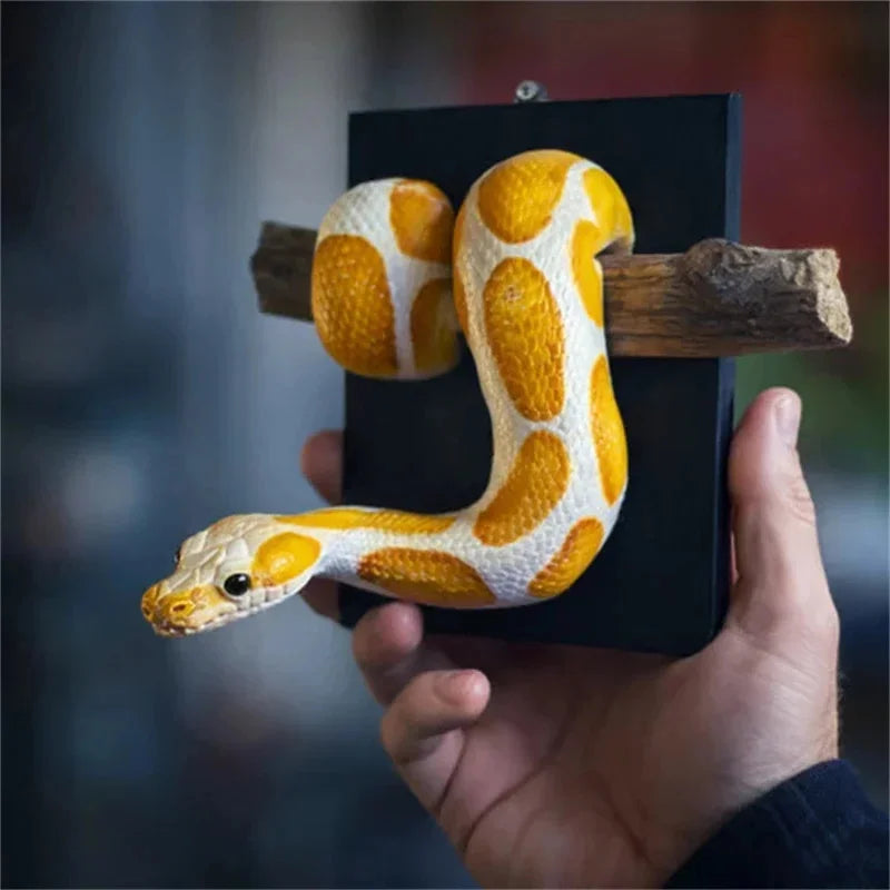 Golden Ball Python Wall Art 3D Metallic Snake Sculpture Home Decor For Snake Lovers Halloween Christmas Gift Gothic Accent Vue