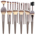 Professional Makeup Brush Set 20Pc Premium Makeup Brush Foundation Concealer Powder Blush Eyeshadow Eyeliner Blending BeautyTool Vue Z20