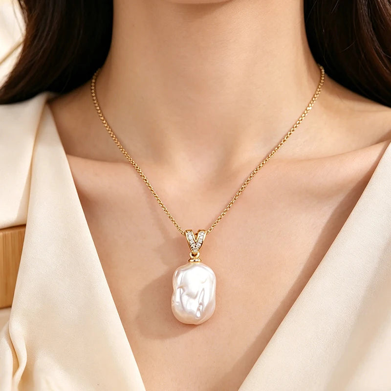 Huitan Gold Simulated Pearl Pendant Necklace | Wedding Jewelry Pearl Pendant Necklace Vue