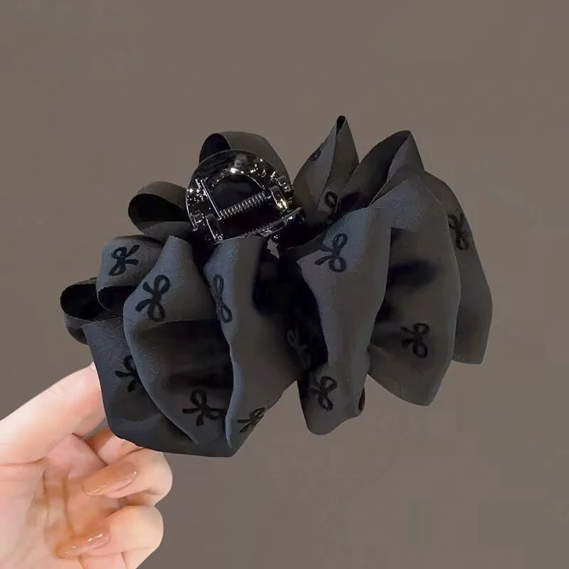 Beautiful Black Mesh Flower Hair Clip for Women Shark Grip Claw Ideal for Parties and Formal Occasions Vue A9 one size