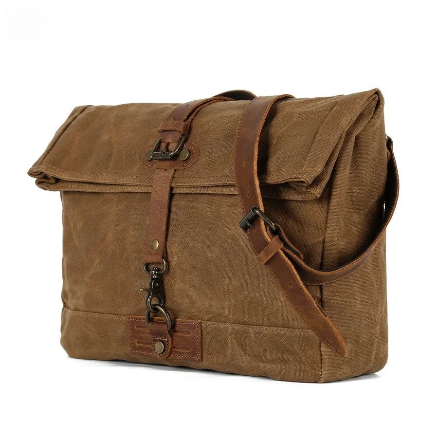 New Retro Canvas Messenger Bag with Mad Horse Leather Casual Large-capacity Messenger Bag Outdoor Commuter Flip Canvas Bag Vue