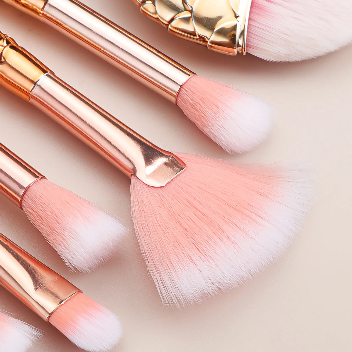 11Pcs Makeup Brushes Kit Maquiagem Maquillaje New Mermaid Foundation Eyebrow Eyeliner Cosmetic Makeup Brushes Vue