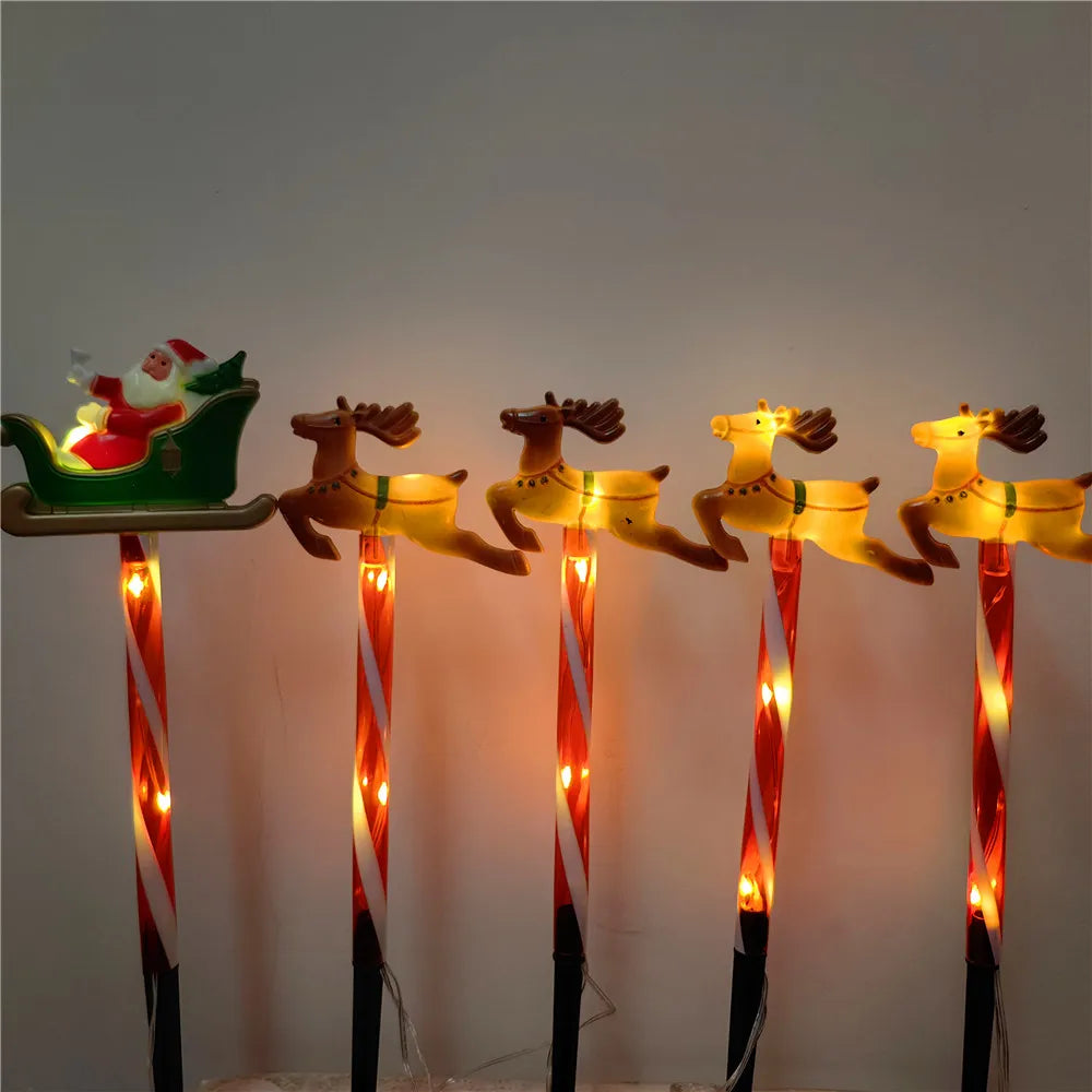 5pcs Solar-Powered Christmas Santa Sleigh and Reindeer Lawn Stake Decoration Set Oudoor Festive LED Lights Garden Decor 800 Vue