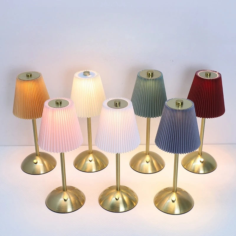 Creative LED Pleated Fabric Lampshade Bedroom Bedside Lamp USB Charging Model Touch Night Light Living Room Small Table Lamp Vue