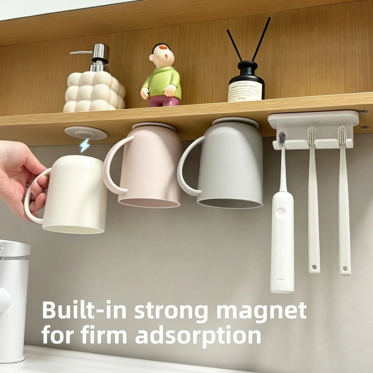 Magnetic Mouthwash cup, no Punching Toothbrush Storage Rack, Inverted Brush cup with Handle, PP Plastic Tooth cup 세수잔 Vue