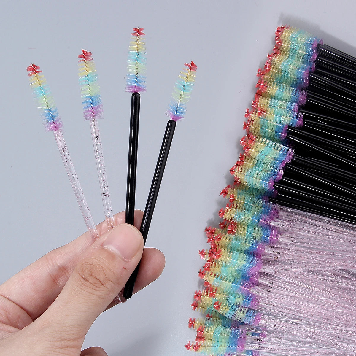 Hot Sale 50pcs Disposable Rainbow Eyelash Spoolies, Glitter & Black Handle Mascara Wands for Eyelash Extension & Eyebrow Styling Vue