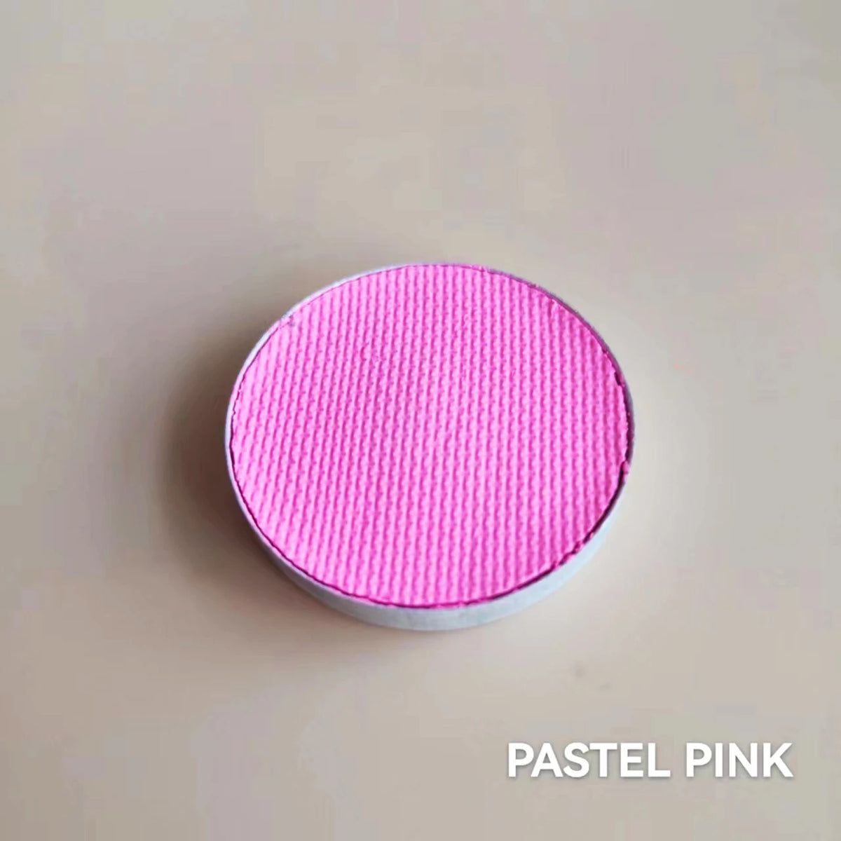 Makeup Pigment Paint Pastel Neon UV Hydra Eyeliner Cosmetics Vegan Eye Cake Liner 3g Vue pastel pink China Mainland