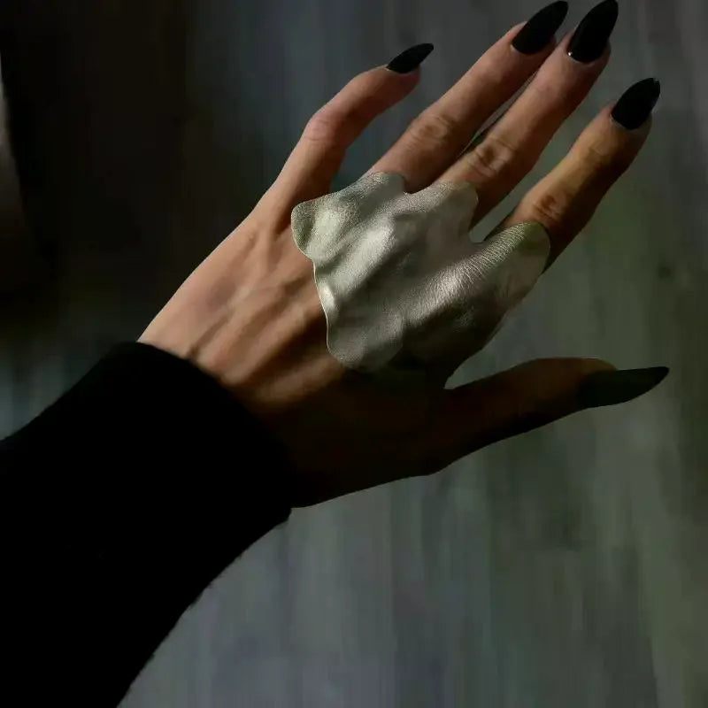 Fashion Metal Adjustable Irregular Pleated Knuckle Ring Minimalist Statement Jewelry for Work or School Vue