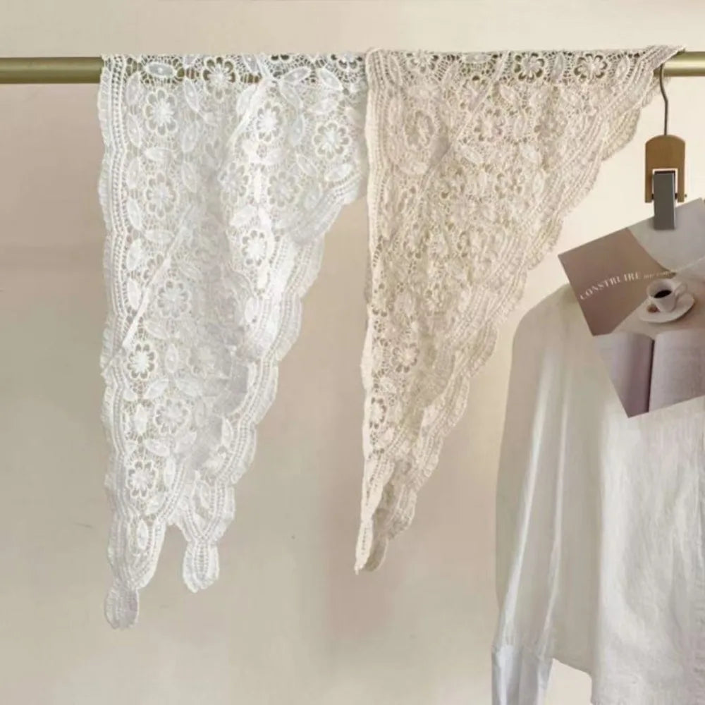 Trendy Lace Trim Fart Curtain Slim Fit Pretty Mini Skirt Hollowed-out