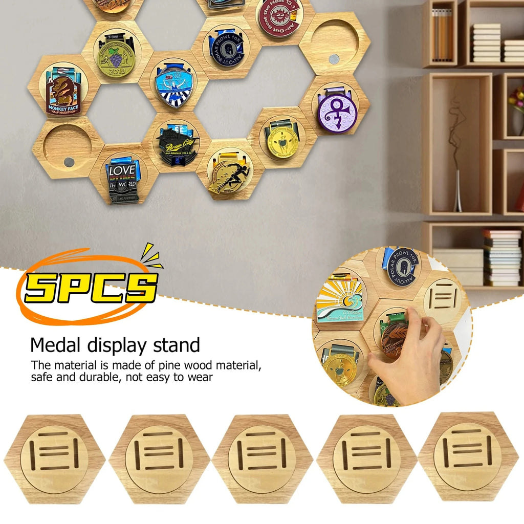 Pine Wood Medal Holder Hexagonal Wood Medal Rack Honeycomb Combination Medal Display Stand Creative Splicing Wall Decor Gift Vue