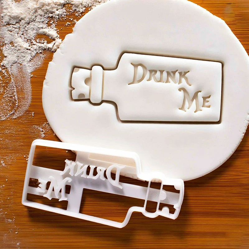 Eat Me Cookie Cutter Theme DIY Cookie Baking Accessories Vue