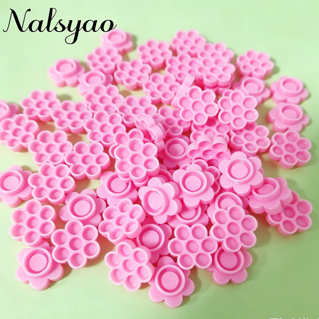 100PCS False eyelash tool accessories eyelash flower cup mini cute flower cup plastic portable eyelash powder flower cup wreath Vue A0032-100pcs