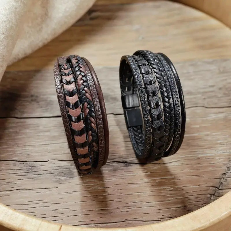 Trendy Men's Accessories Alloy Magnetic Buckle Multi Layer Retro Leather Rope Braided Bracelet Bracelet Fashion Dressing Vue