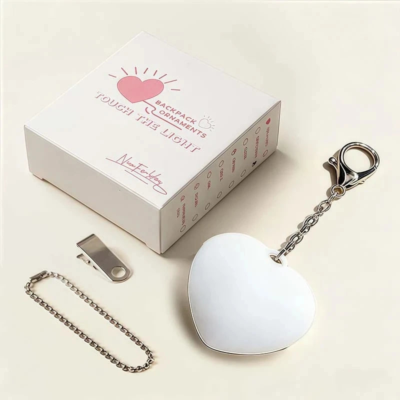 Heart & Paw LED Touch Keychain Night Light Bag Charm LED Keychain Night Light Vue white - heart-shaped