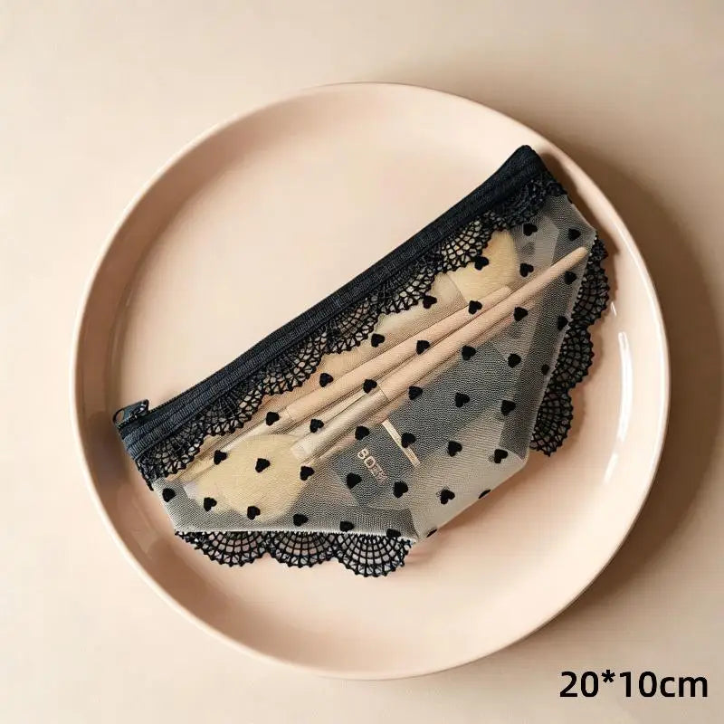 Unique Lace Mesh Briefs Shape Cosmetic Bag Portable Zipper Makeup Bag For Cosmetics Beauty Tools Toiletry Bag Storage Pouch Vue A5