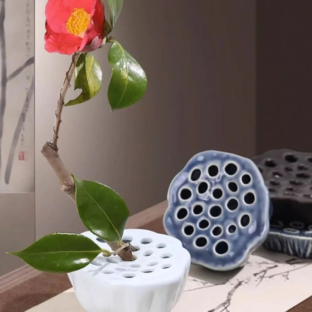 Chinese Style Ceramic Lotus Vase Exquisite Natural Hydroponic Container Zen Meaning Artificial Flower Arrangement Vessel Vue