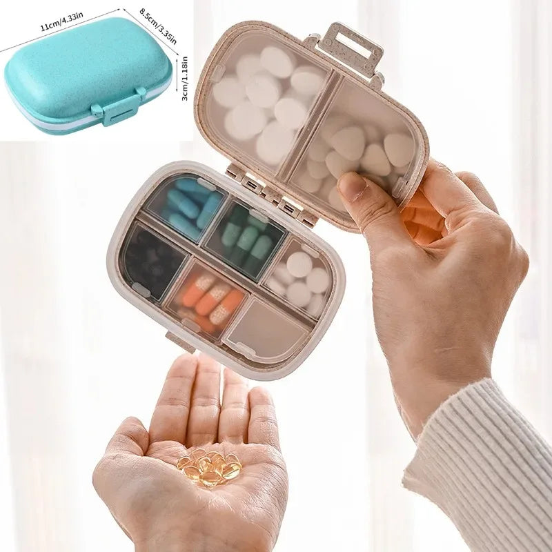 Portable 8-compartment Sealed Pill Box Dustproof and Moisture-proof Pill Storage Box Double-layer Compartment Candy Box with Lid Vue