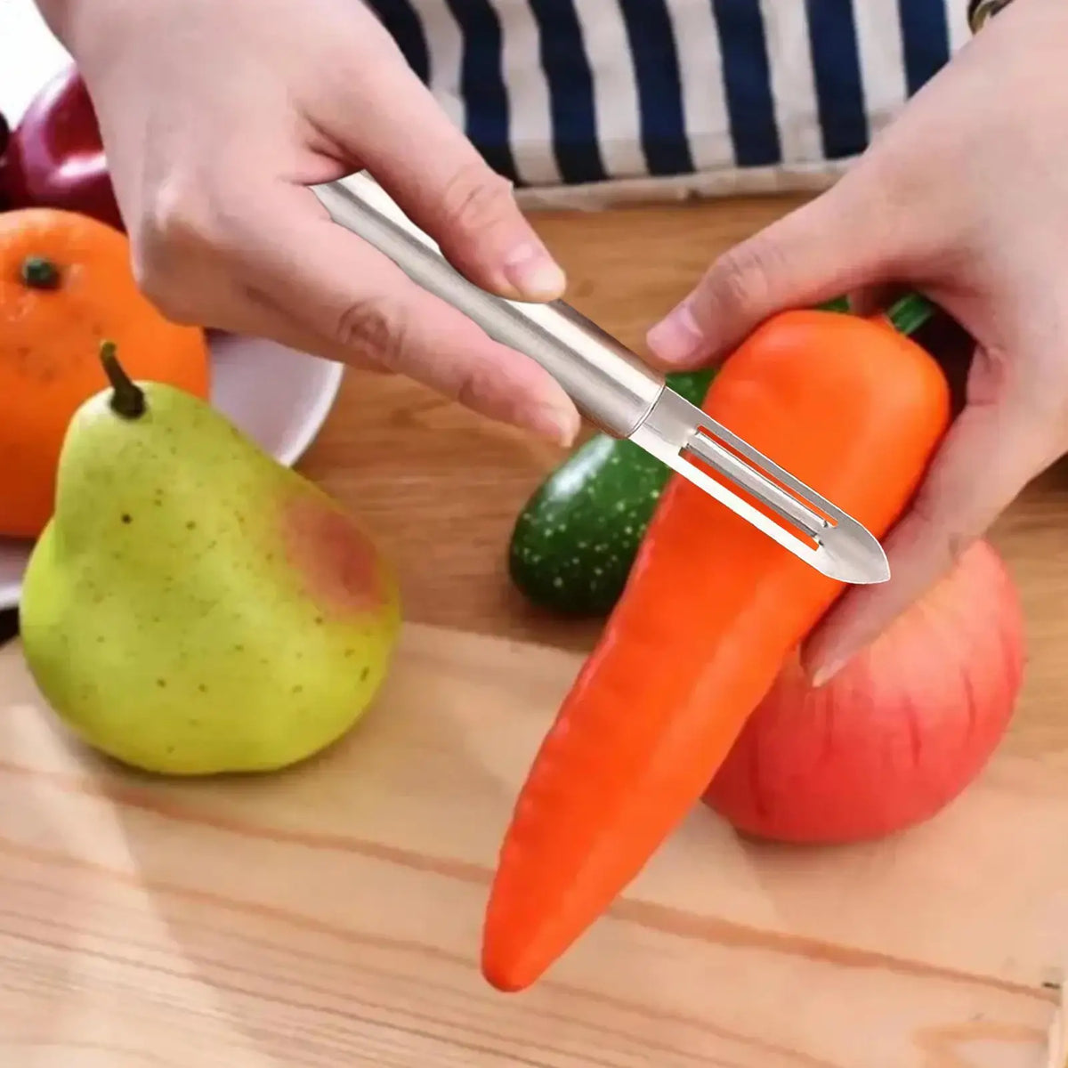 stainless steel Cucumber Peeler Double-Edged Food Peeler Hangable Kitchen Gadget Manual Fruit Peeling Tool Multi-Function Planer Vue
