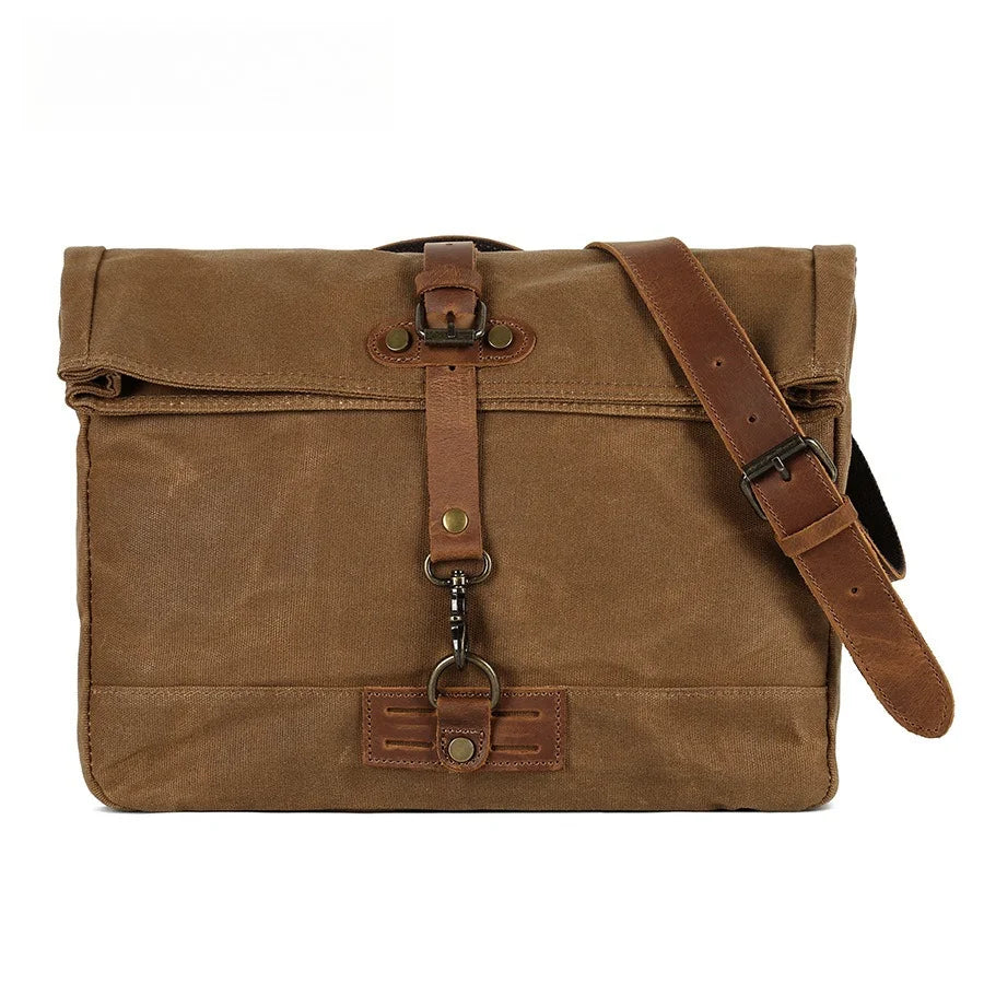 New Retro Canvas Messenger Bag with Mad Horse Leather Casual Large-capacity Messenger Bag Outdoor Commuter Flip Canvas Bag Vue